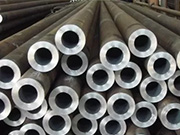 Como escolher a espessura adequada de um tubo de aço de 900 mm