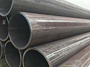 What are the methods for treating the weld joints of welded steel pipes